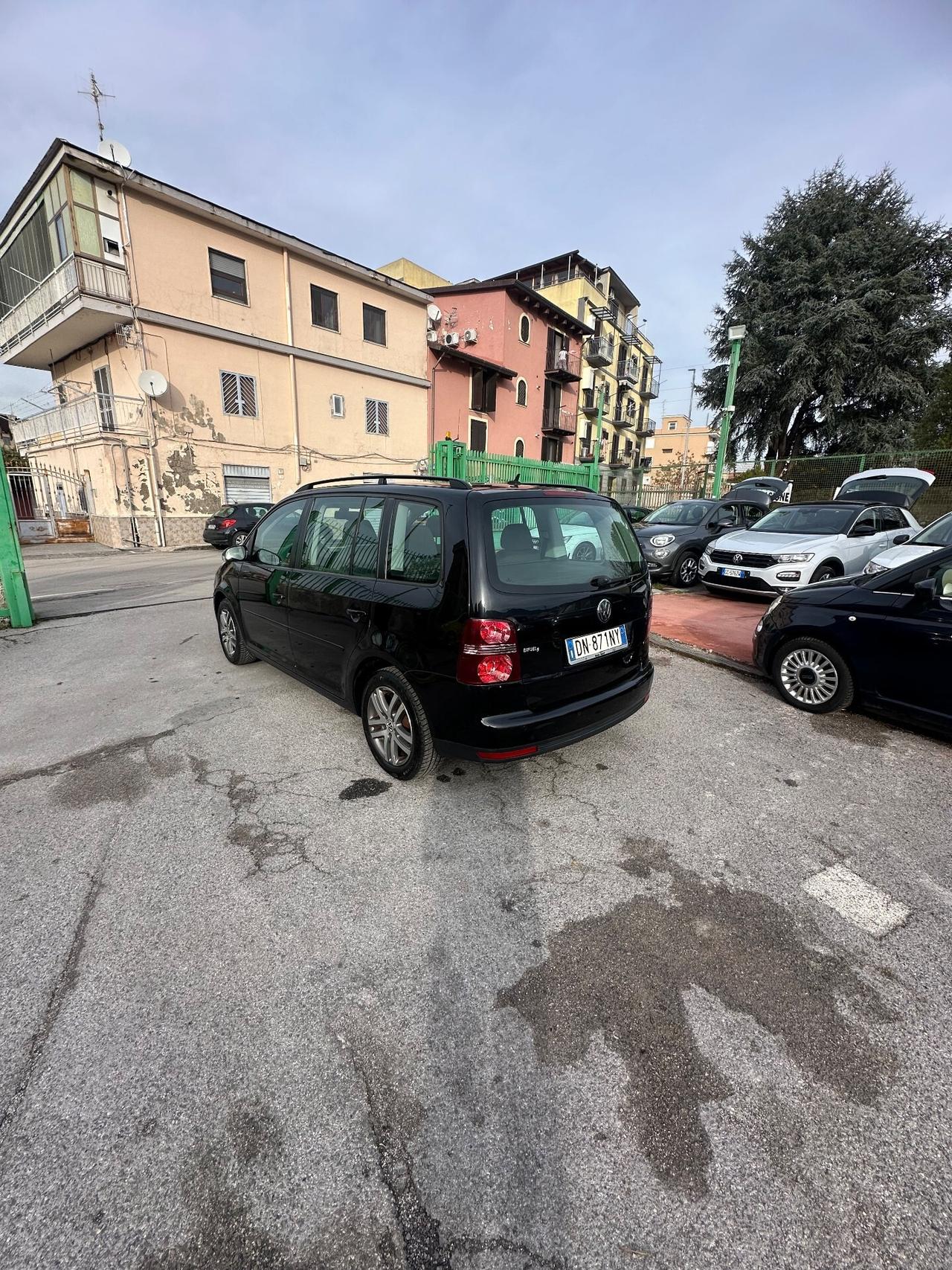 Volkswagen Touran 1.6 Trendline Bifuel G