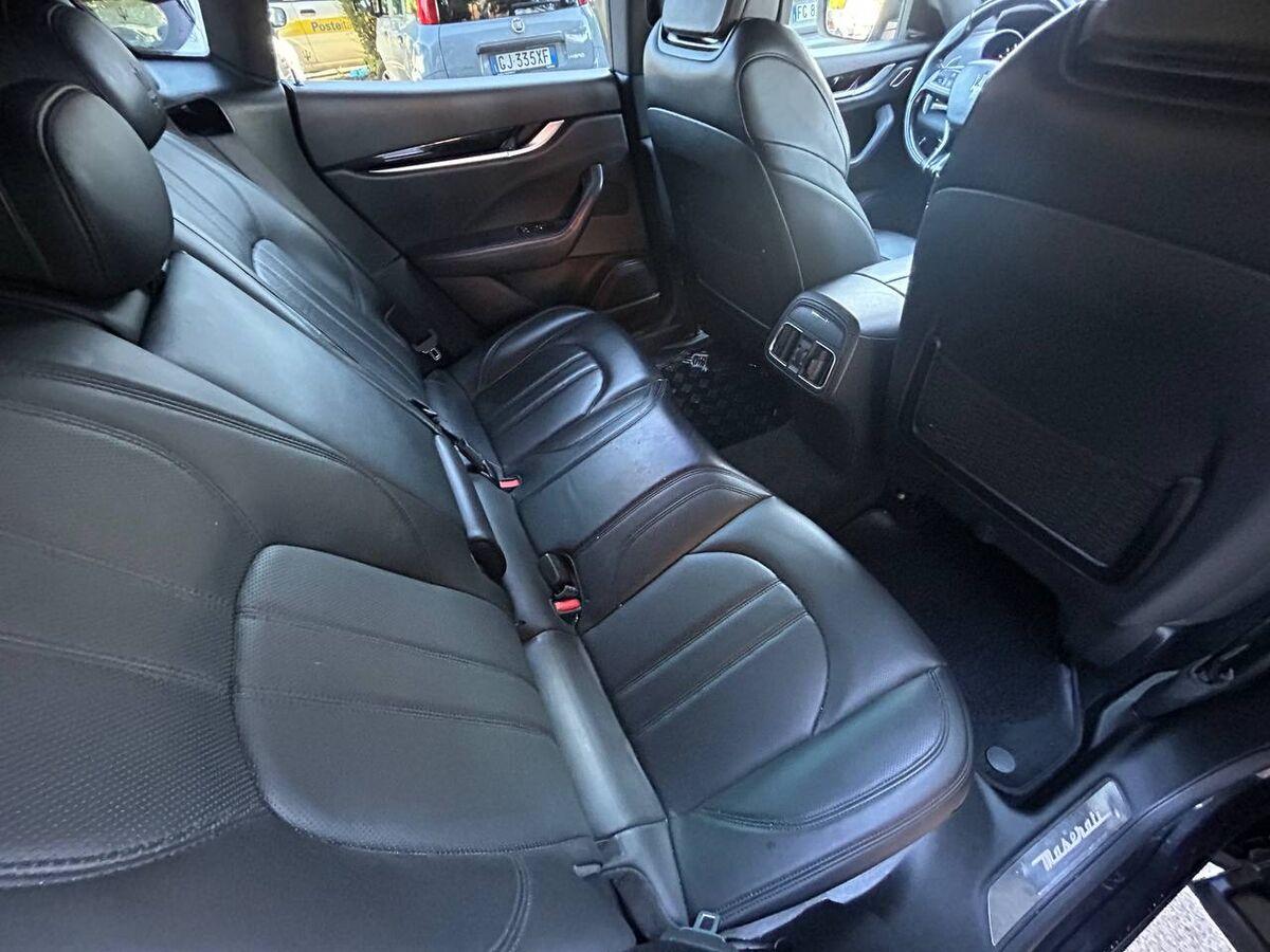 Maserati Levante 3.0 V6 430cv auto