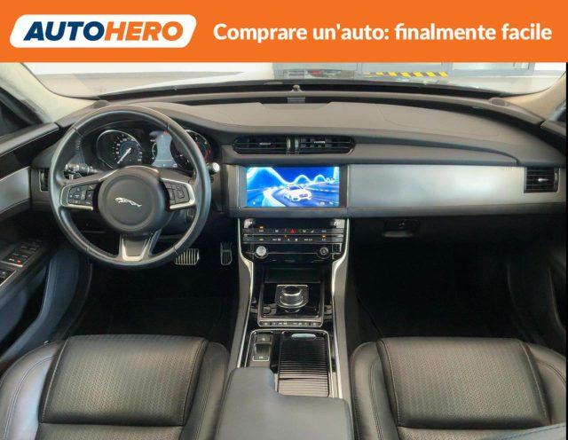JAGUAR XF 2.0 D 180 CV AWD aut. Chequered Flag