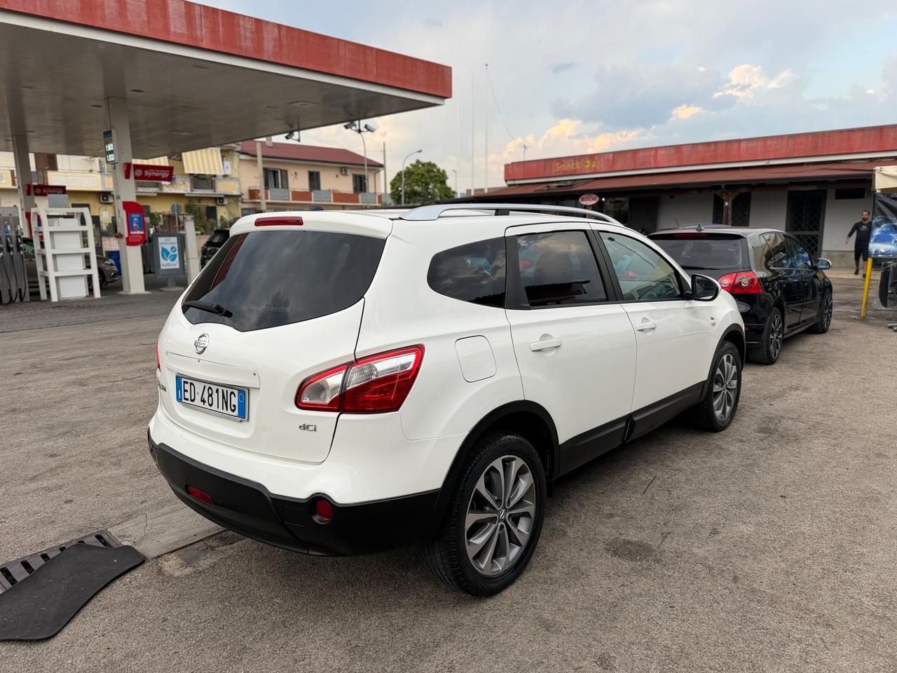 Nissan Qashqai Qashqai+2 2.0 dCi DPF Tekna