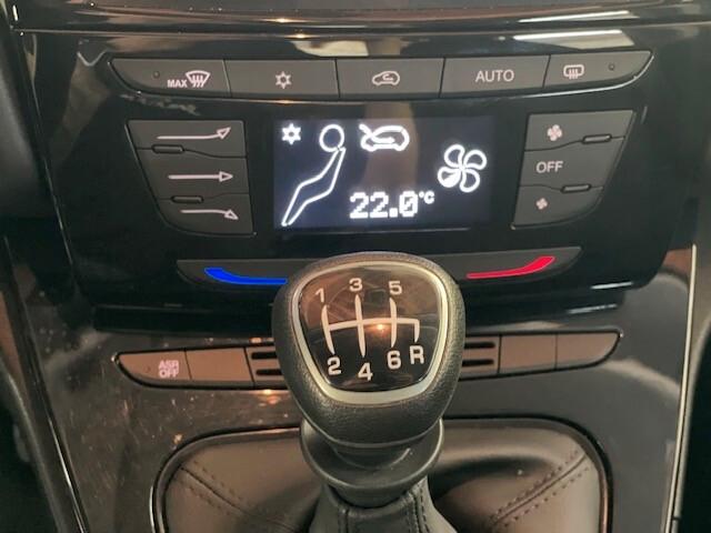 Lancia Ypsilon 1.0 FireFly 5 porte S&S Hybrid Silver