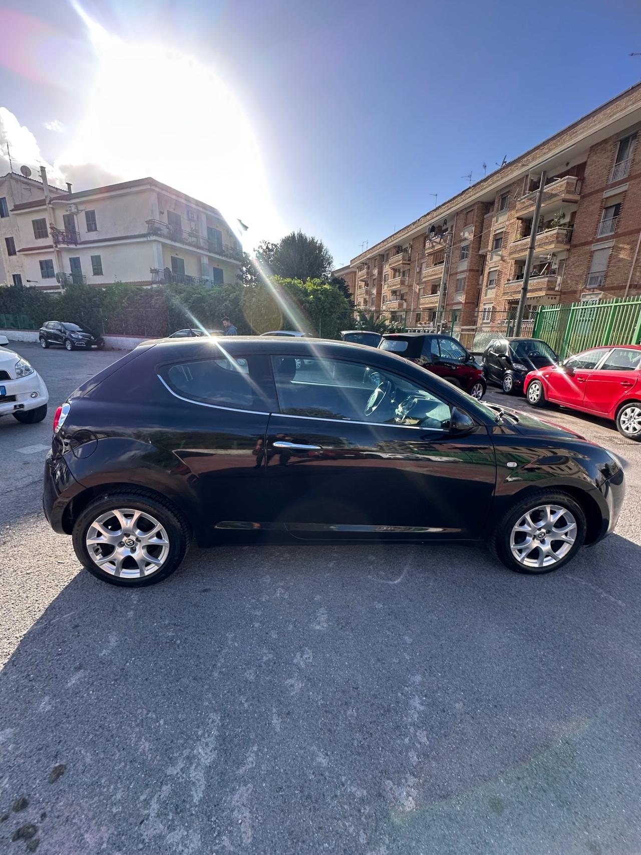 Alfa Romeo MiTo 1.6 JTDm 16V Distinctive Sport Pack