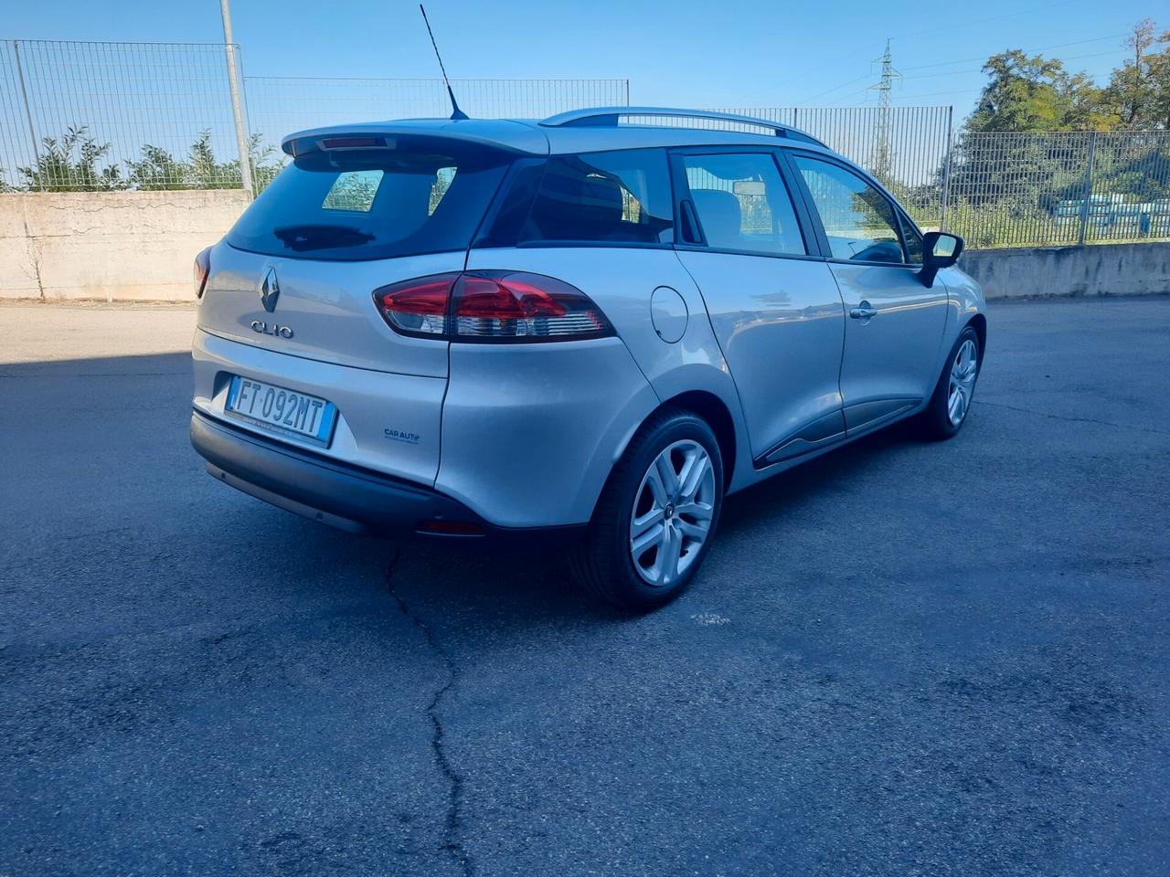 Renault Clio Sporter dCi 8V 90 CV Duel