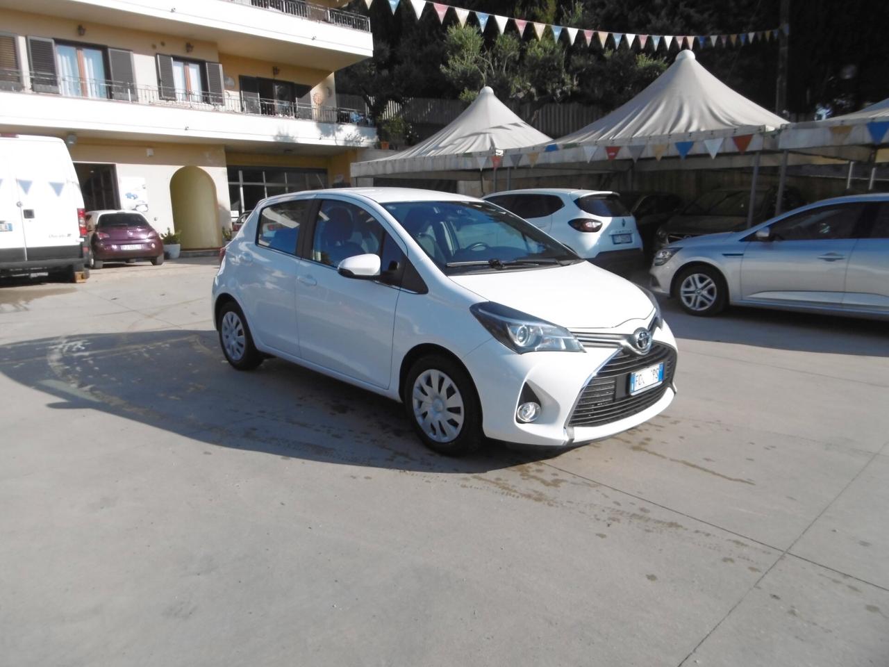Toyota Yaris 1.0 5 porte Active