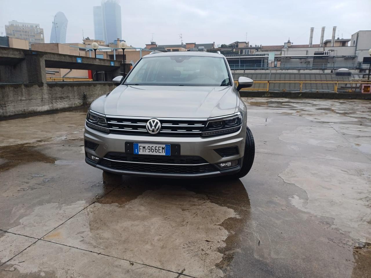 Volkswagen Tiguan 2.0 TDI SCR DSG 4MOTION Advanced BMT