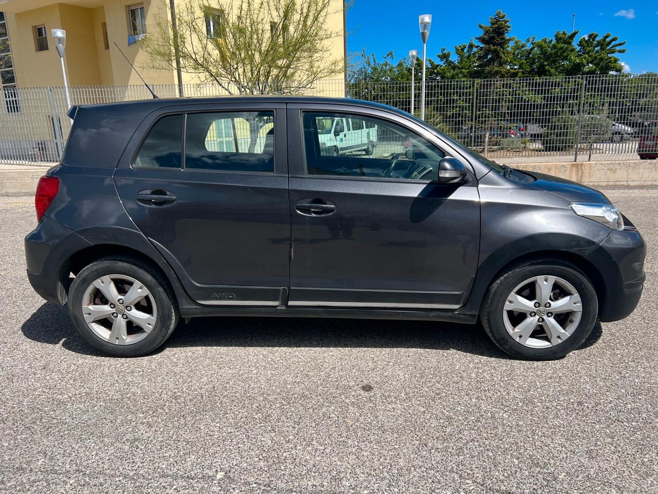 Toyota Urban Cruiser Urban Cruiser 1.4 D-4D AWD Sol