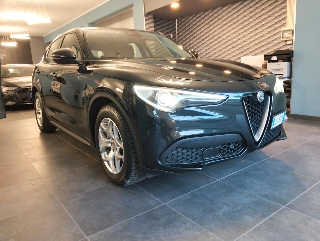 Alfa Romeo Stelvio 2.2 Turbodiesel 190 CV AT8 RWD Business