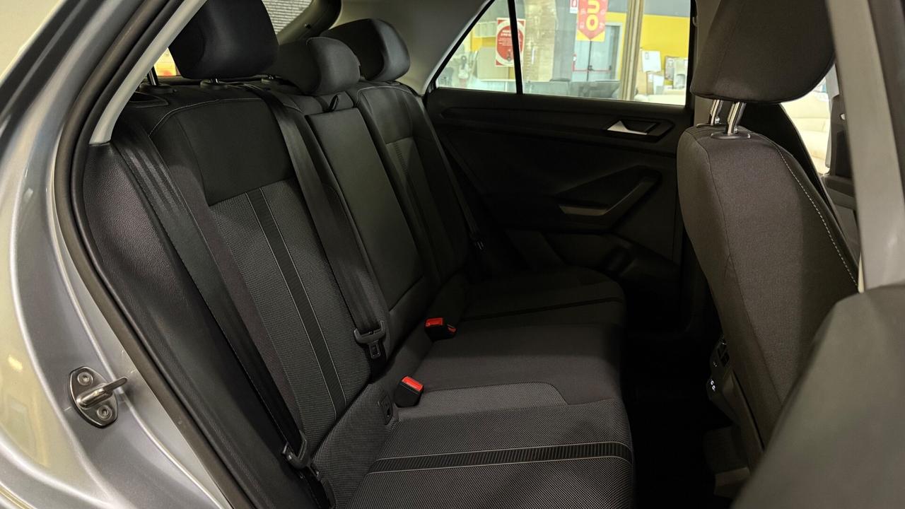 Volkswagen T-Roc 2.0 TDI 116cv Life 03/2024 Gancio Traino