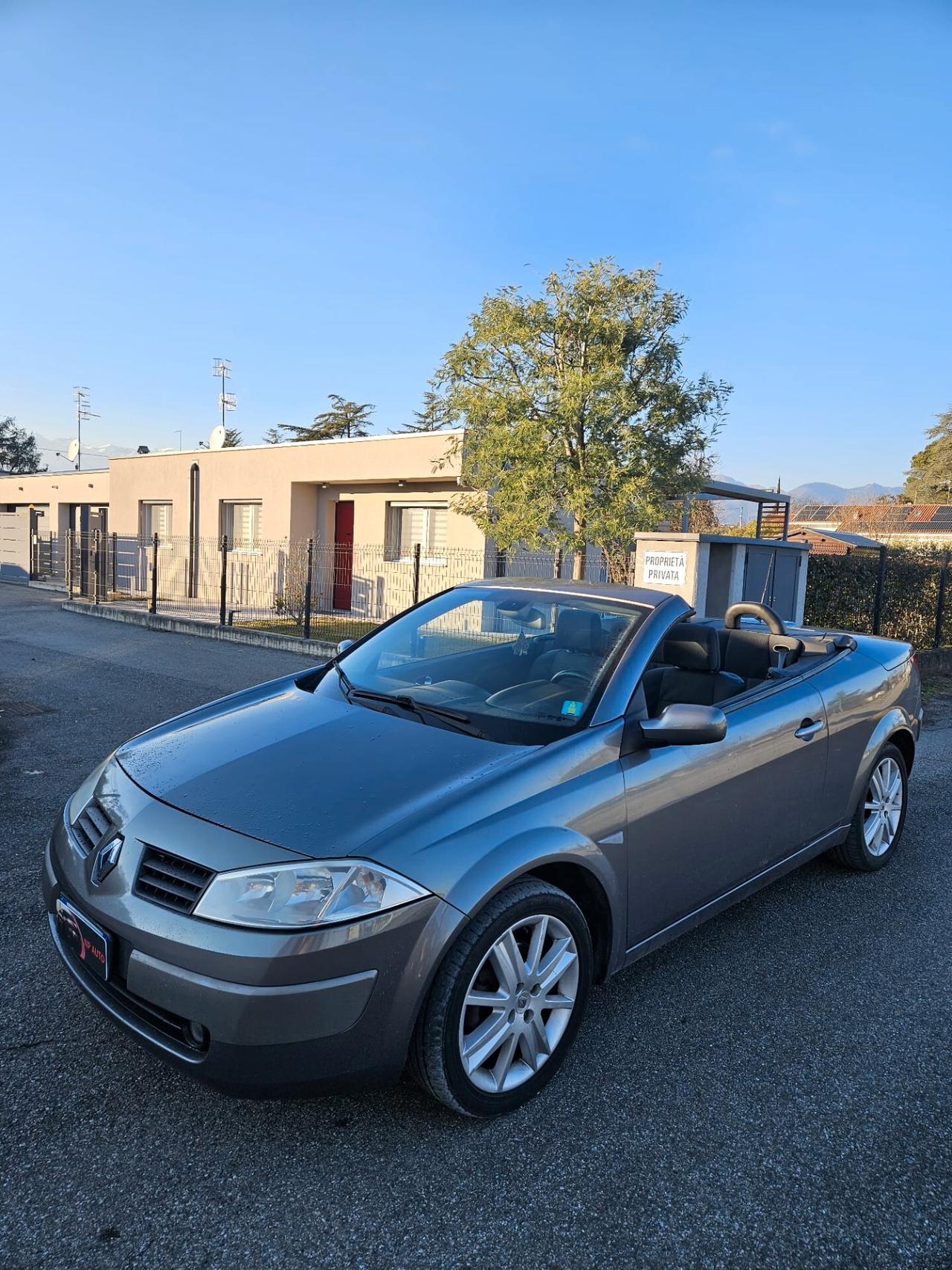 Renault Megane cabriolet NEOPATENTATI