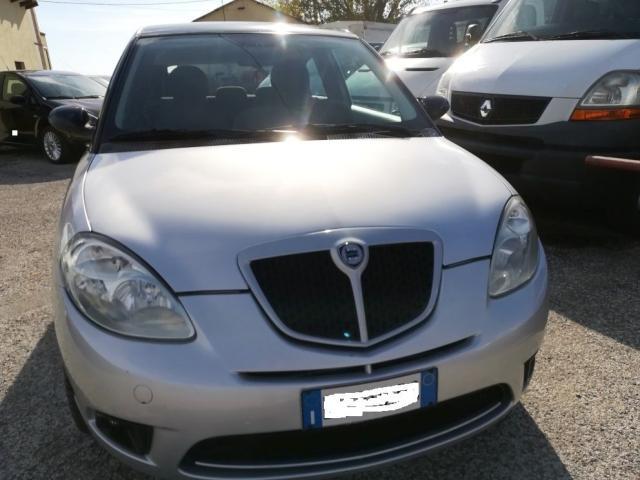 LANCIA - Ypsilon - 1.4 16V Sport MomoDesign