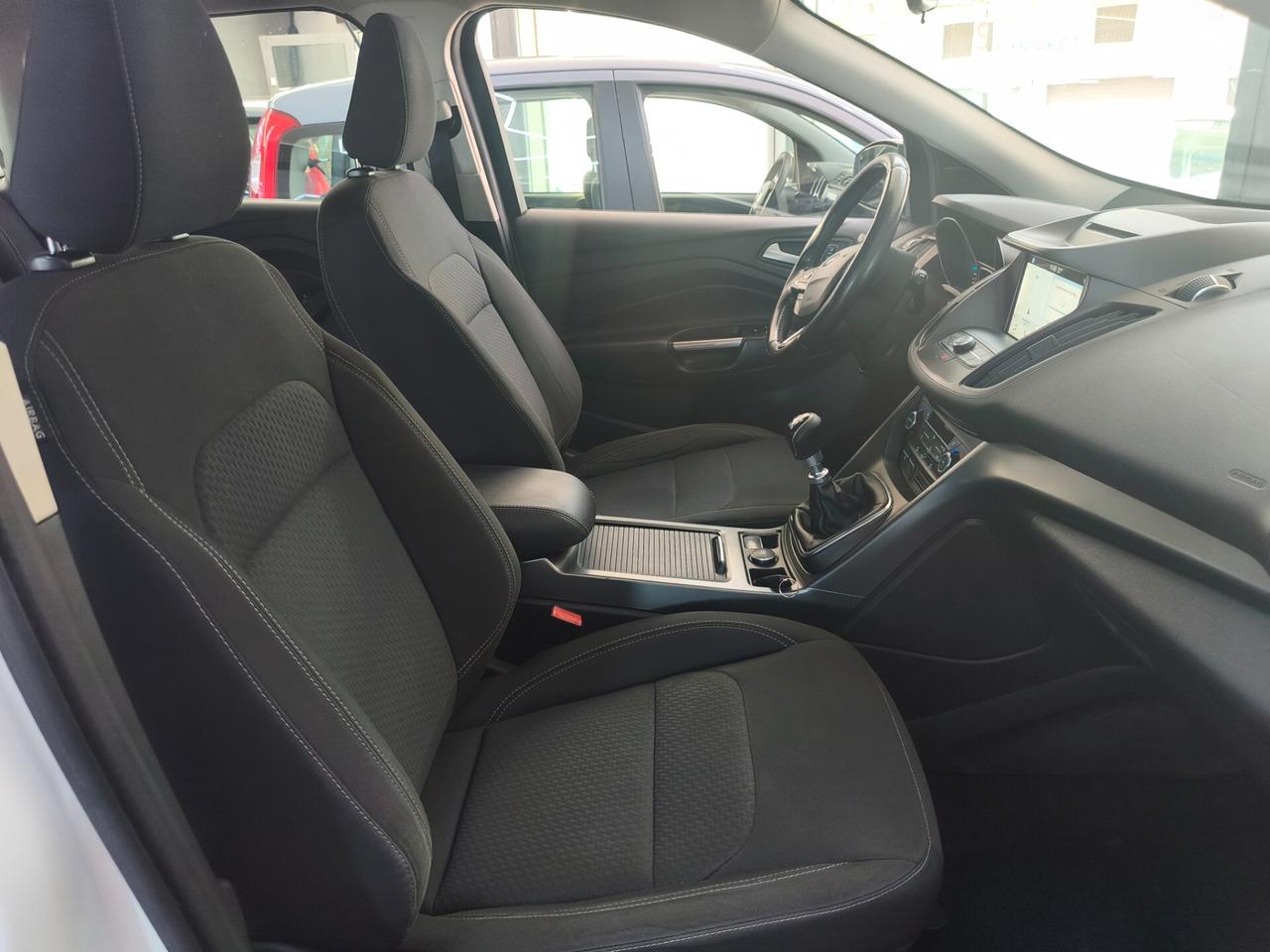 Ford Kuga 1.5 TDCI 120 CV Titanium