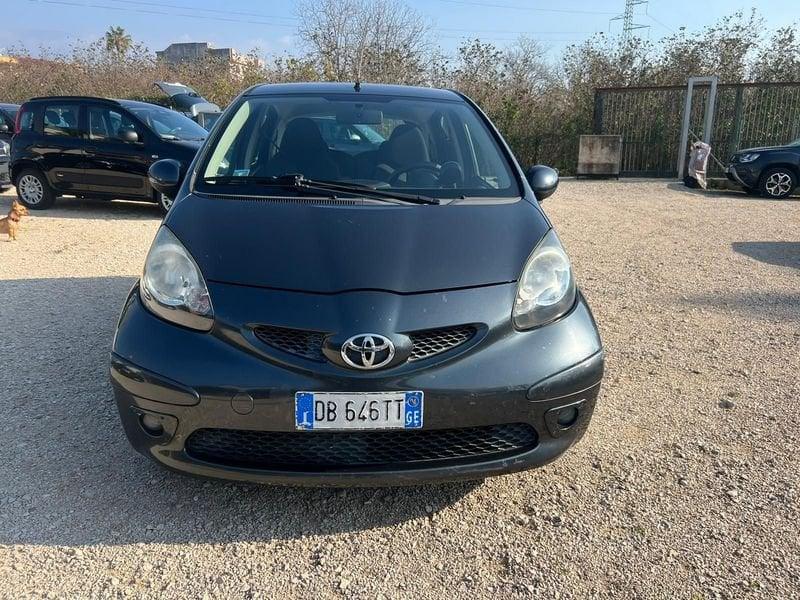 Toyota Aygo Aygo 1.0 12V VVT-i 5 porte Sol