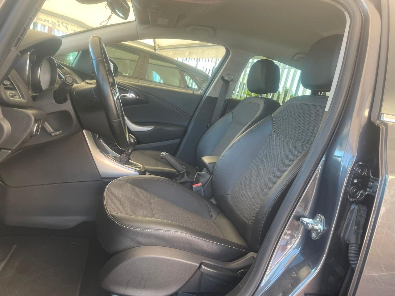Opel Astra 1.4 Turbo 140CV 5 porte GPL Tech Cosmo