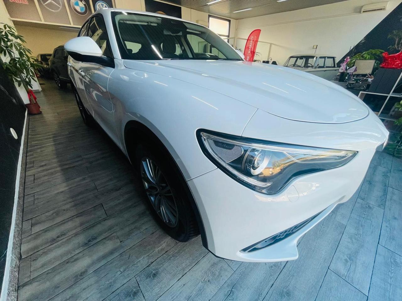 Alfa Romeo Stelvio 2.2 Turbodiesel 190 CV AT8 EXECUTIVE AZIENDALE