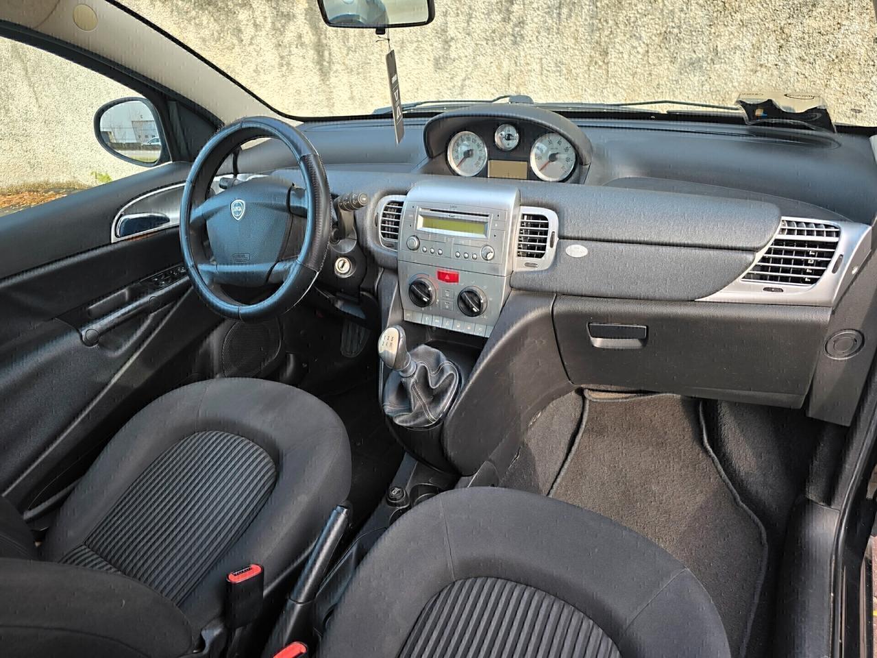 Lancia Ypsilon 1.2BENZ. OK PER NEOPATENTATI UNICO PROPRIETARIO ANNO 2010
