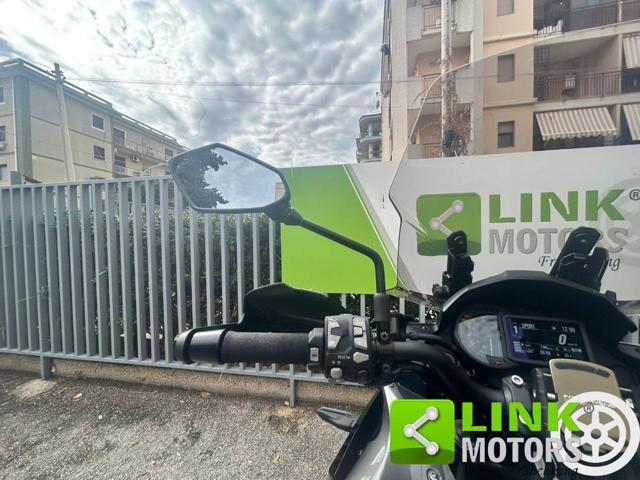 KAWASAKI Versys 1100 S .