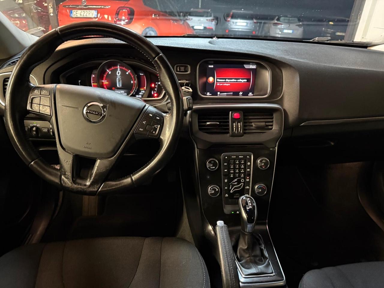 Volvo V40 D2 Geartronic Momentum
