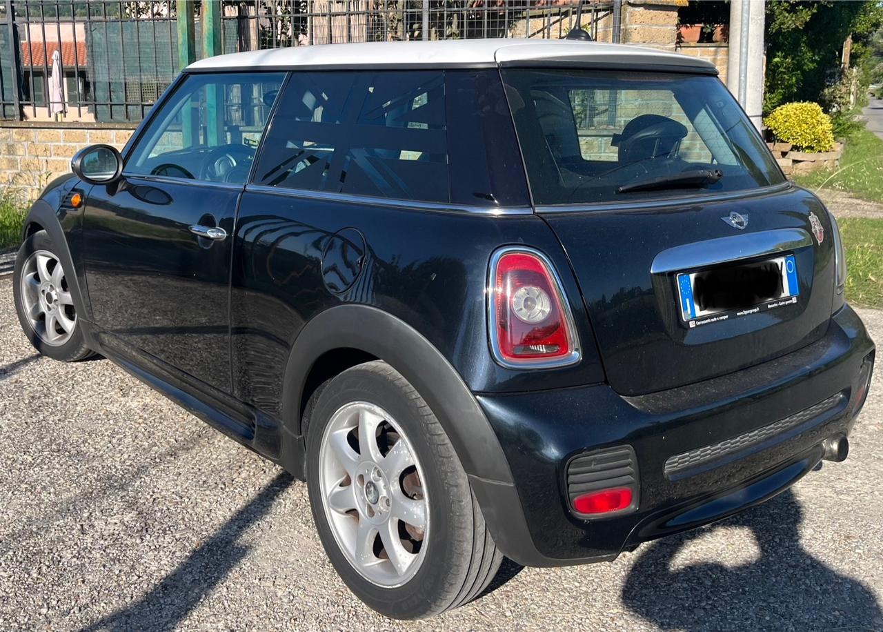 Mini 1.6 16V Cooper D