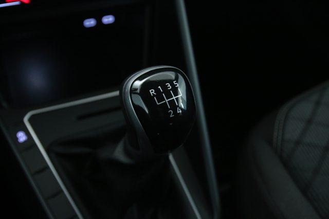 VOLKSWAGEN Polo 1.0 TSI R-Line IQ.DRIVE Pack / Digital Cockpit