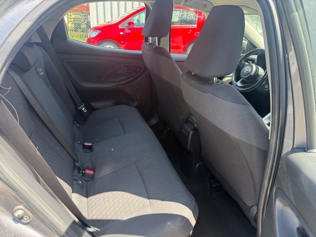 Toyota Yaris 1.5 Hybrid 5 porte Business