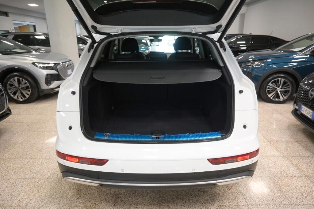 AUDI Q5 35 TDI 163CV S TRONIC BUSINESS ( FARI LED - ADAPTIVE CRUISE - CLIMA TRIZONA - NAVI - PDC - CERCHI 18 )