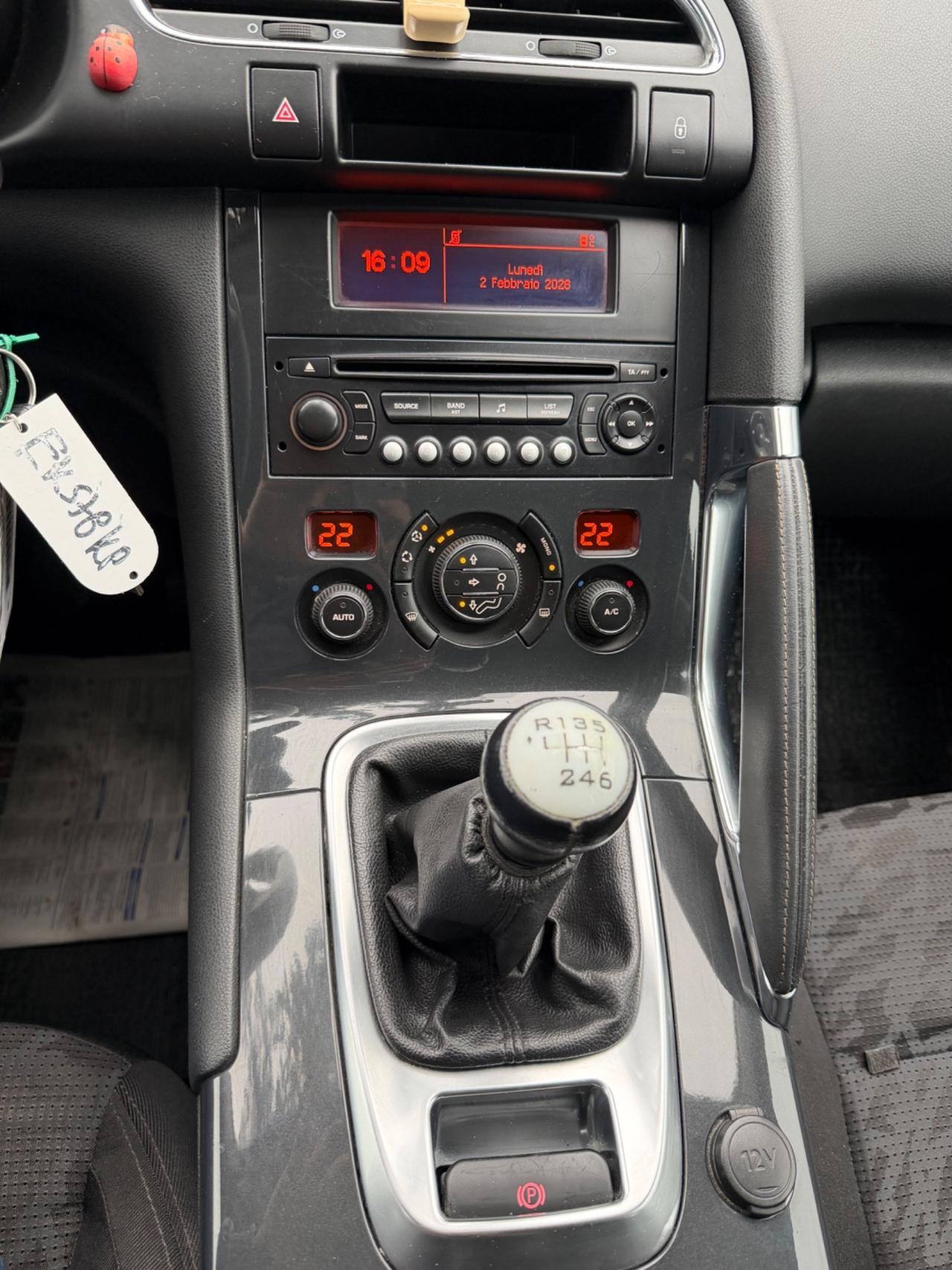 Peugeot 3008 1.6 HDi 112CV Business