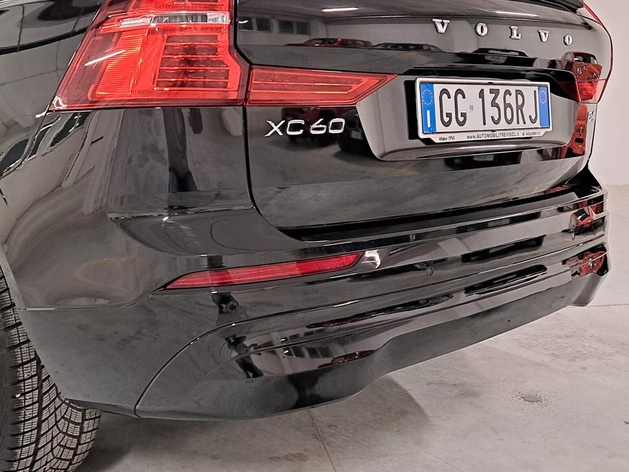 Volvo XC 60 2000 B4 (D) Mild-Hybrid Momentum AWD Automatico
