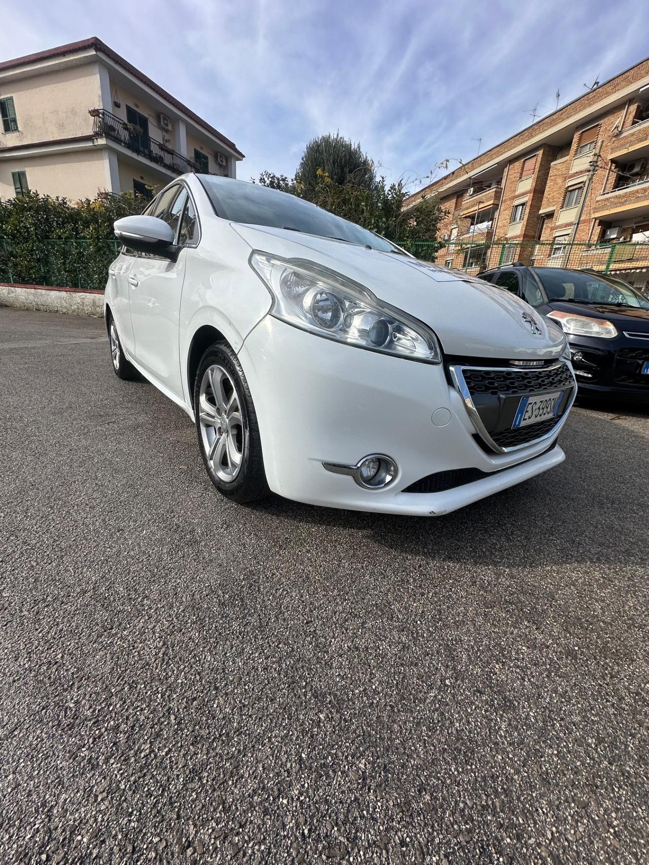 Peugeot 208 1.4 HDi 68 CV 5 porte Active