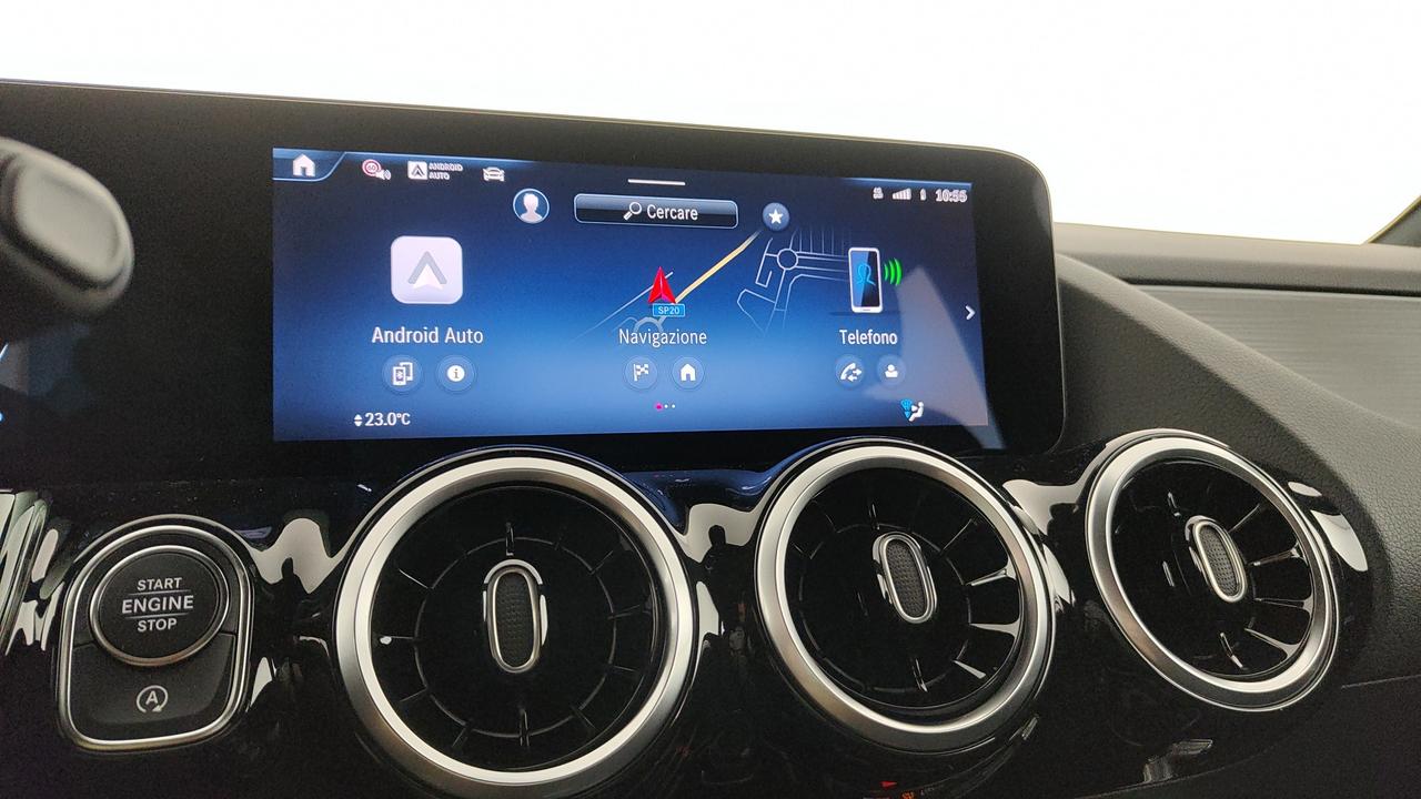 Mercedes-Benz GLA 200 d automatic