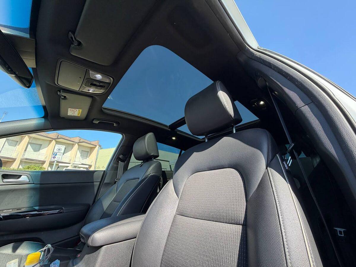 Kia Sportage 1.6 crdi mhev GT Line Panorama Sunroof pack awd 136cv dct