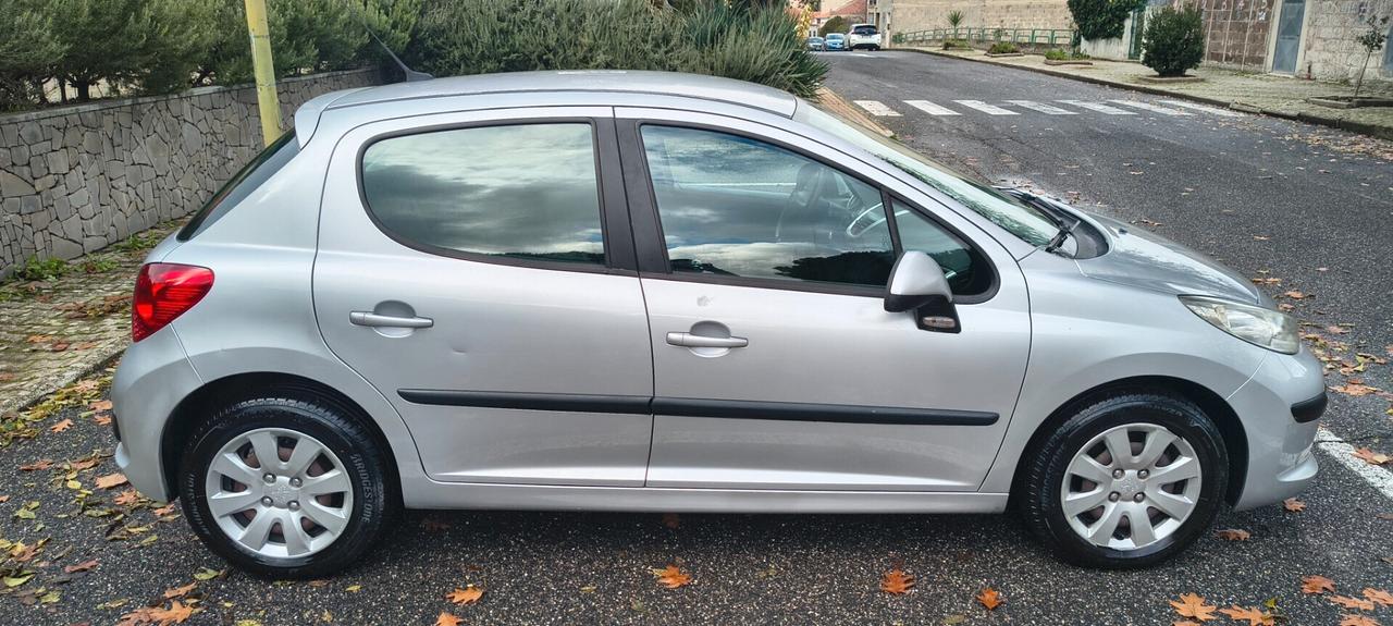 Peugeot 207 1.4 VTi 95CV 5p. X Line