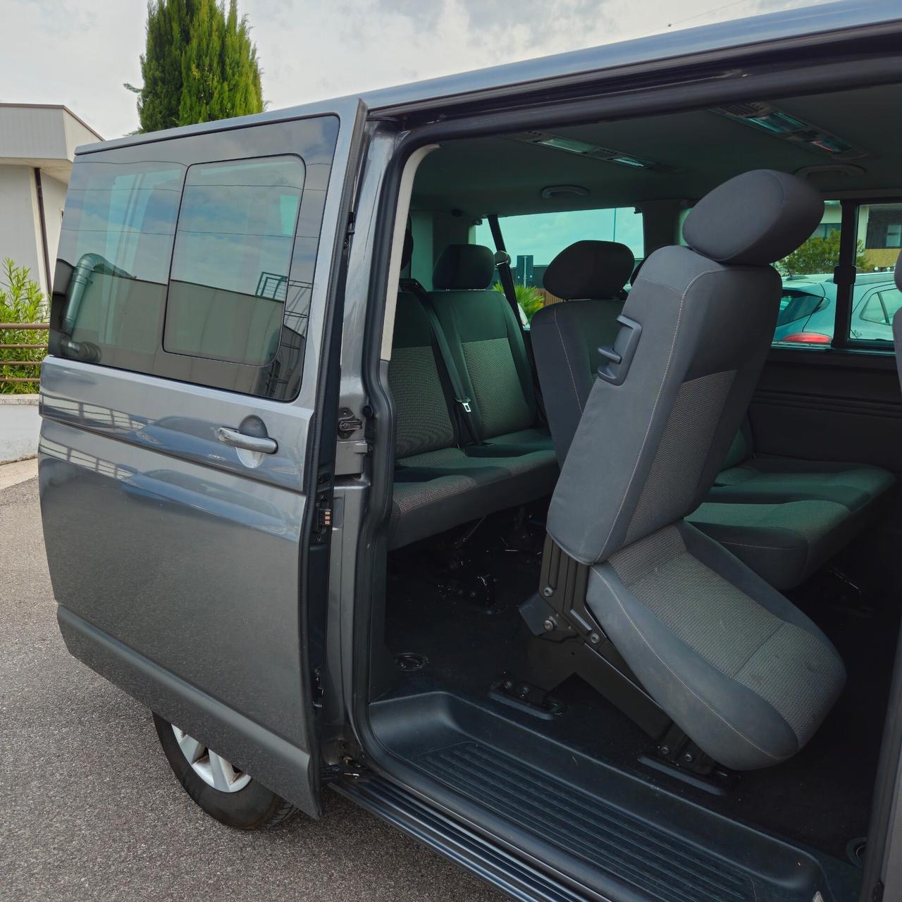 Volkswagen Multivan CARAVELLE 2.0 TDI 140CV Comfortline 9 POSTI