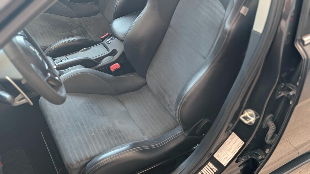 Mitsubishi Lancer Evolution 2.0 T S-AWC MR TC-SST