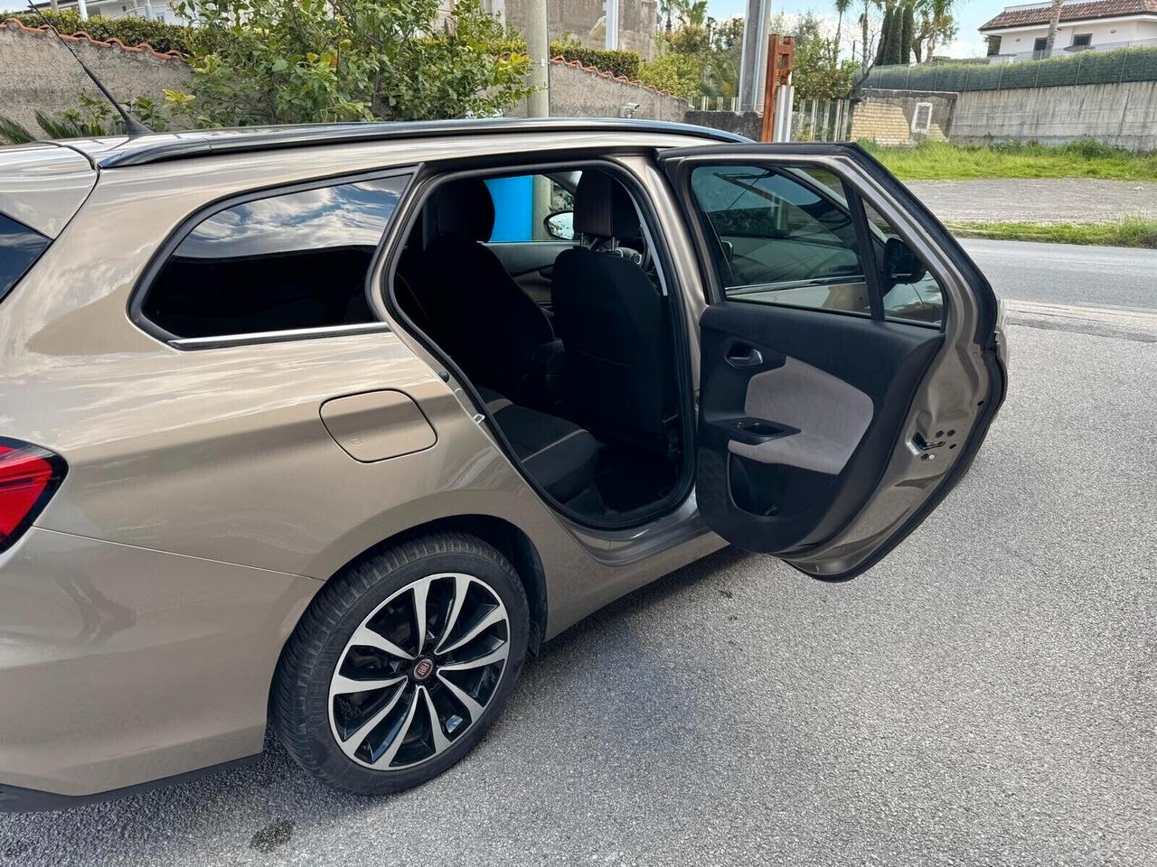 Fiat Tipo 1.4 SW Lounge GPL