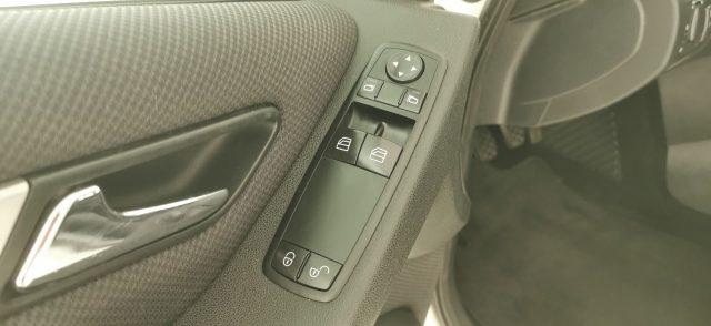 MERCEDES-BENZ A 160 BlueEFFICIENCY Avantgarde