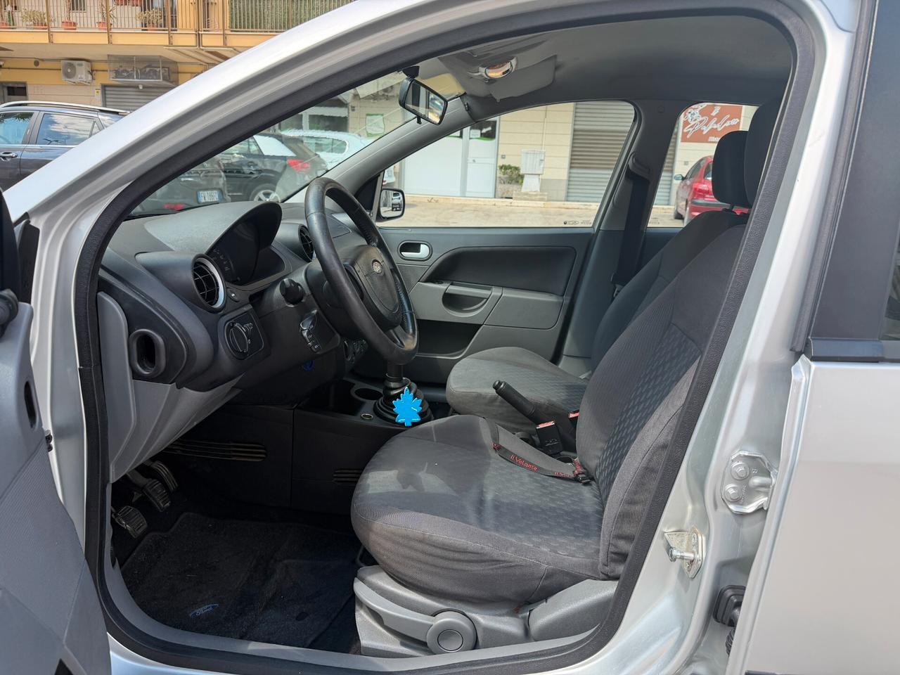 Ford Fiesta 1.4 TDCi 5p