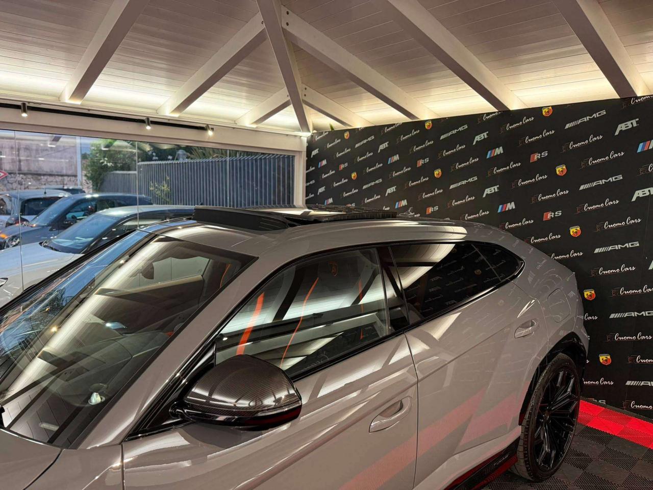 Lamborghini Urus SE 4.0 V8 phev auto