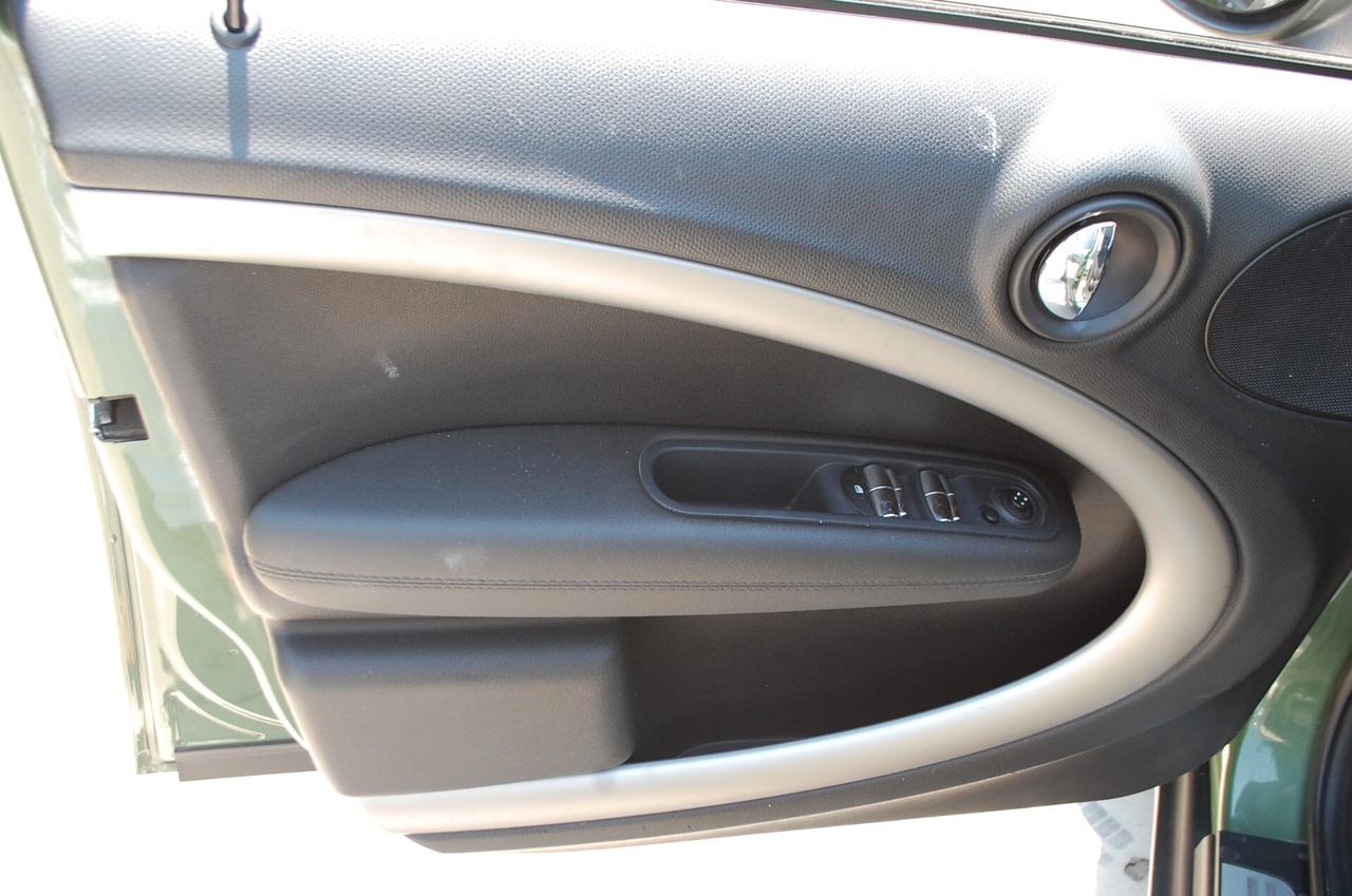 MINI Cooper D Countryman 2.0 111CV Business auto E6 Uff Italy Navi Lega USB