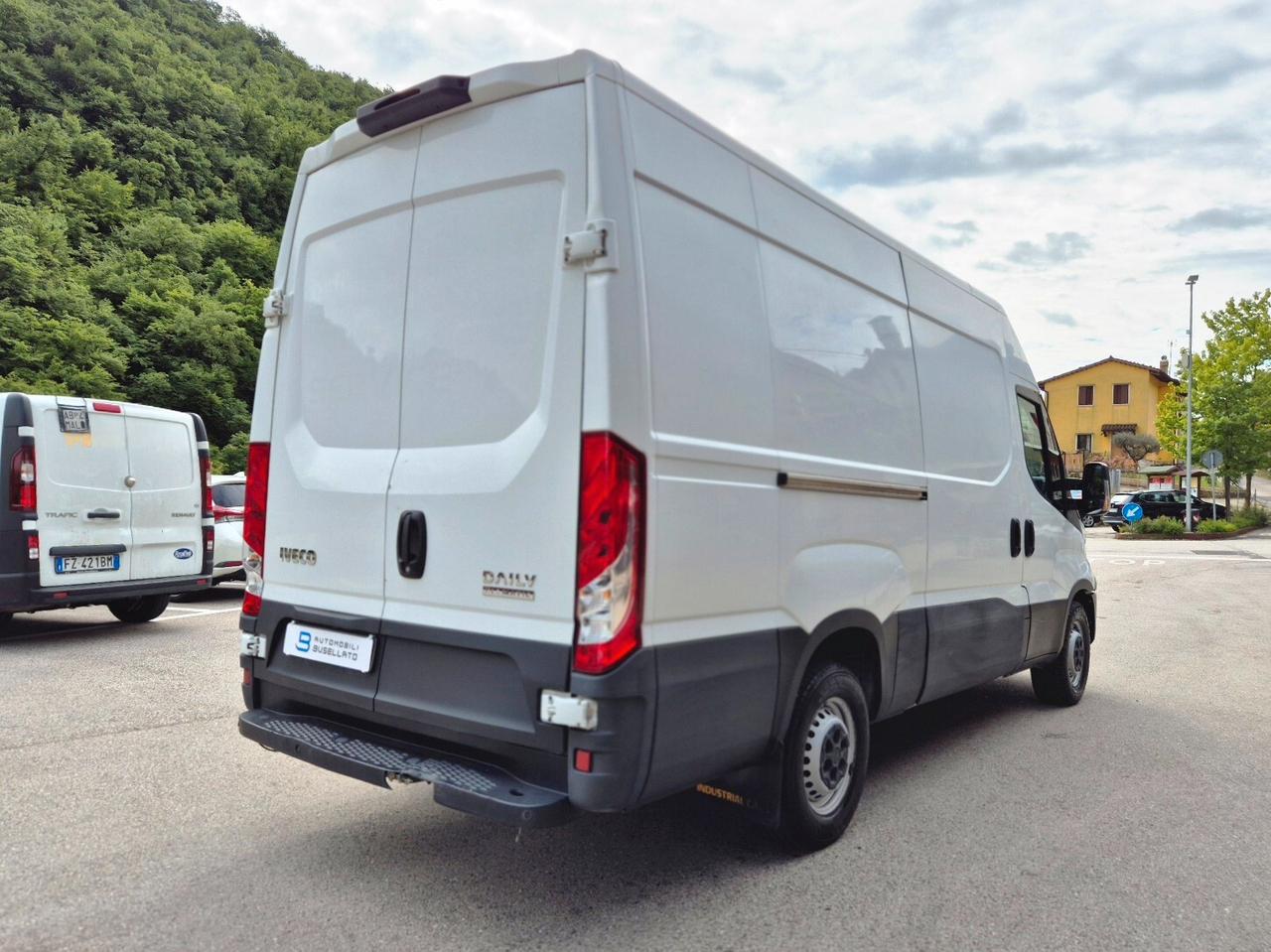 Iveco Daily 35S14 2.3 HPT Automatico Furgone
