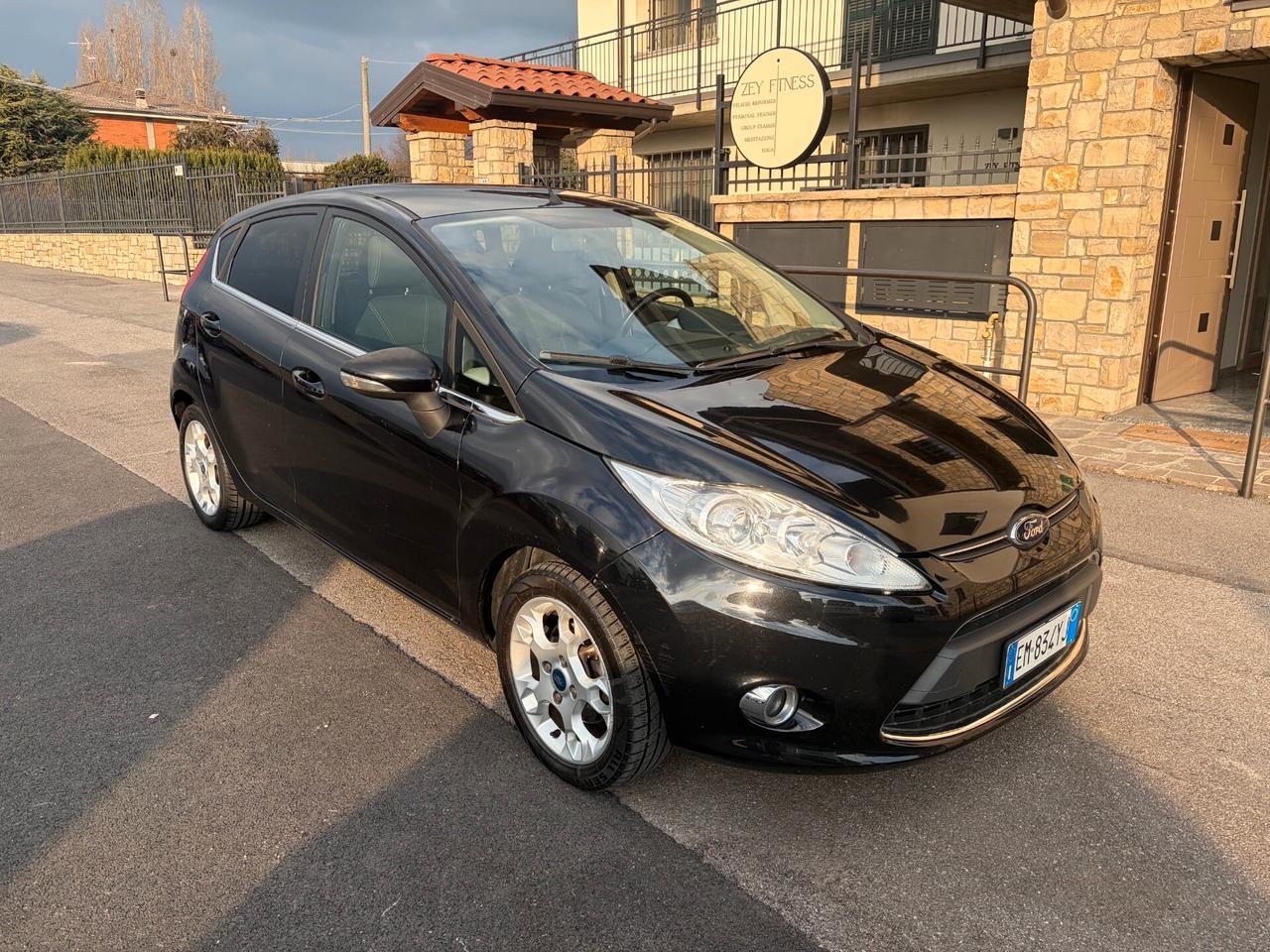 Ford Fiesta Ikon 1.4 TDCi 70CV 5 porte