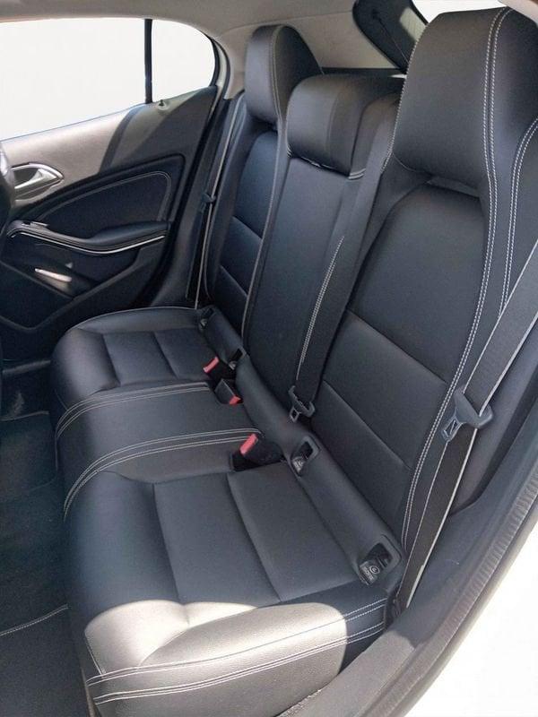 Mercedes-Benz GLA 200 d Automatic Premium Night Edition auto