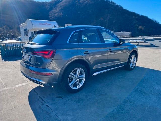 Audi Q5 S-Line 40 2.0TDI MHEV Quattro S-tronic