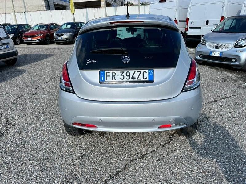 Lancia Ypsilon 1.2 69 CV 5 porte S&S Platinum