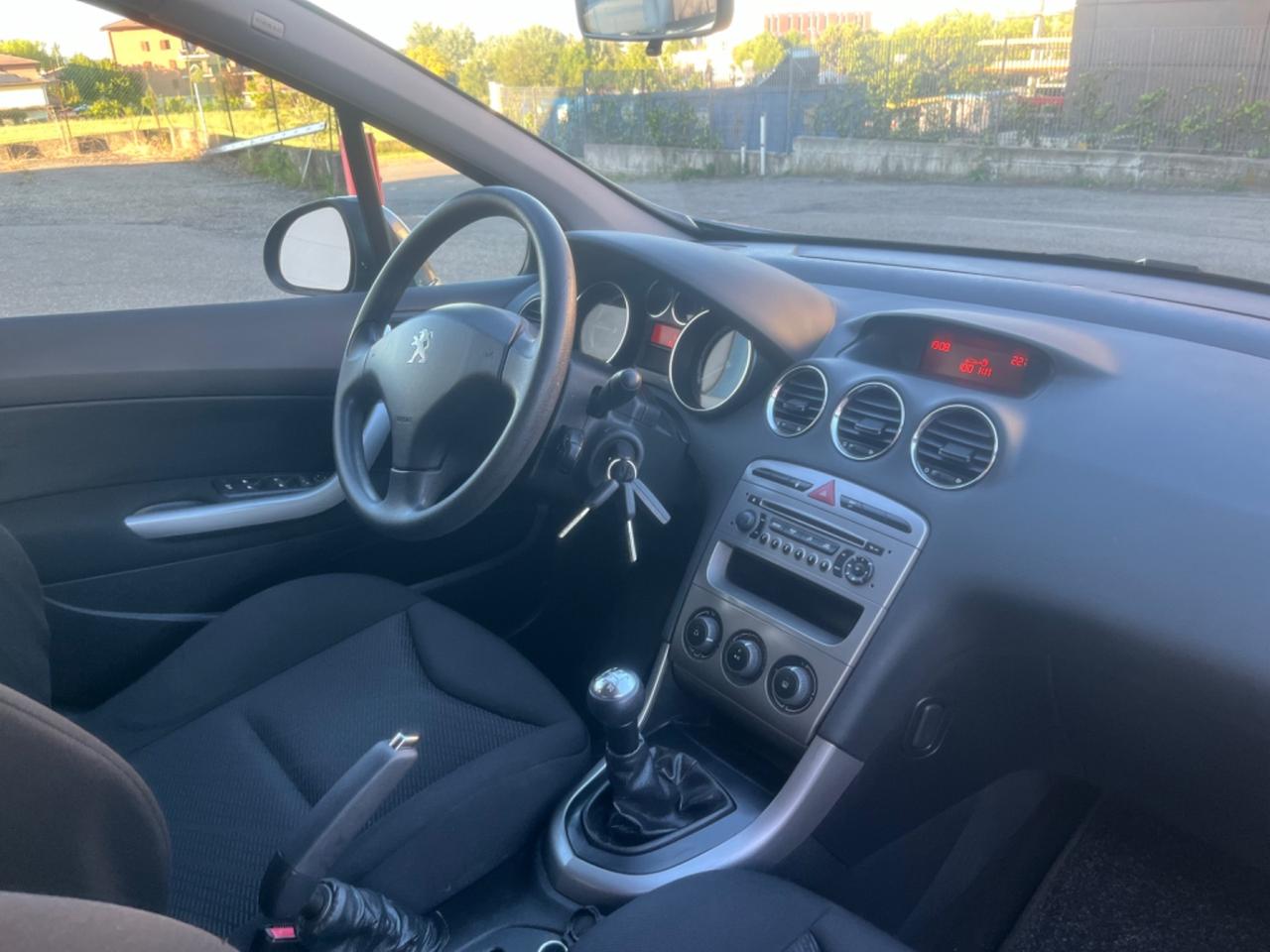 Peugeot 308 1.6hdi 2012 152.000km perfetta per neopatentati