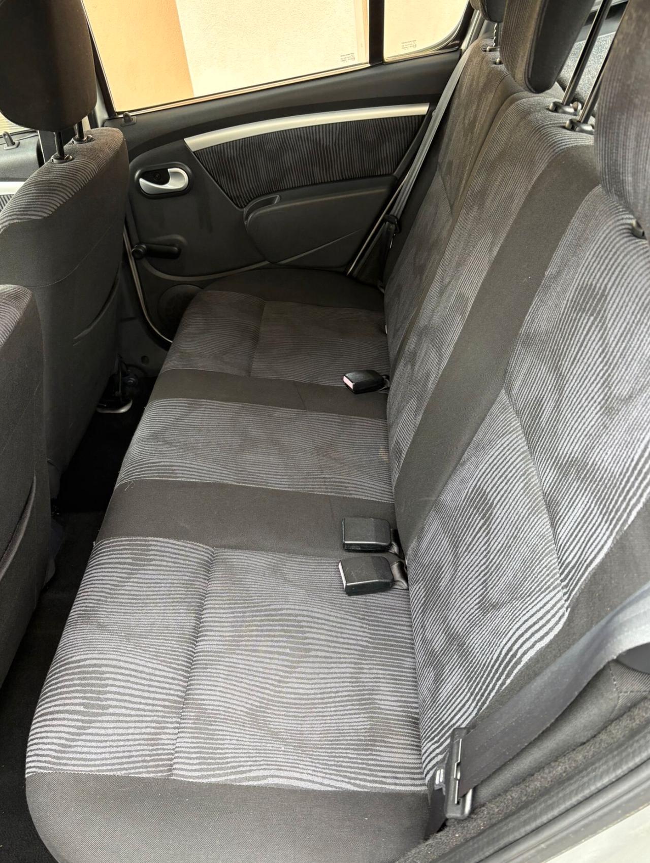 Dacia Sandero 1.4 8V GPL Lauréate