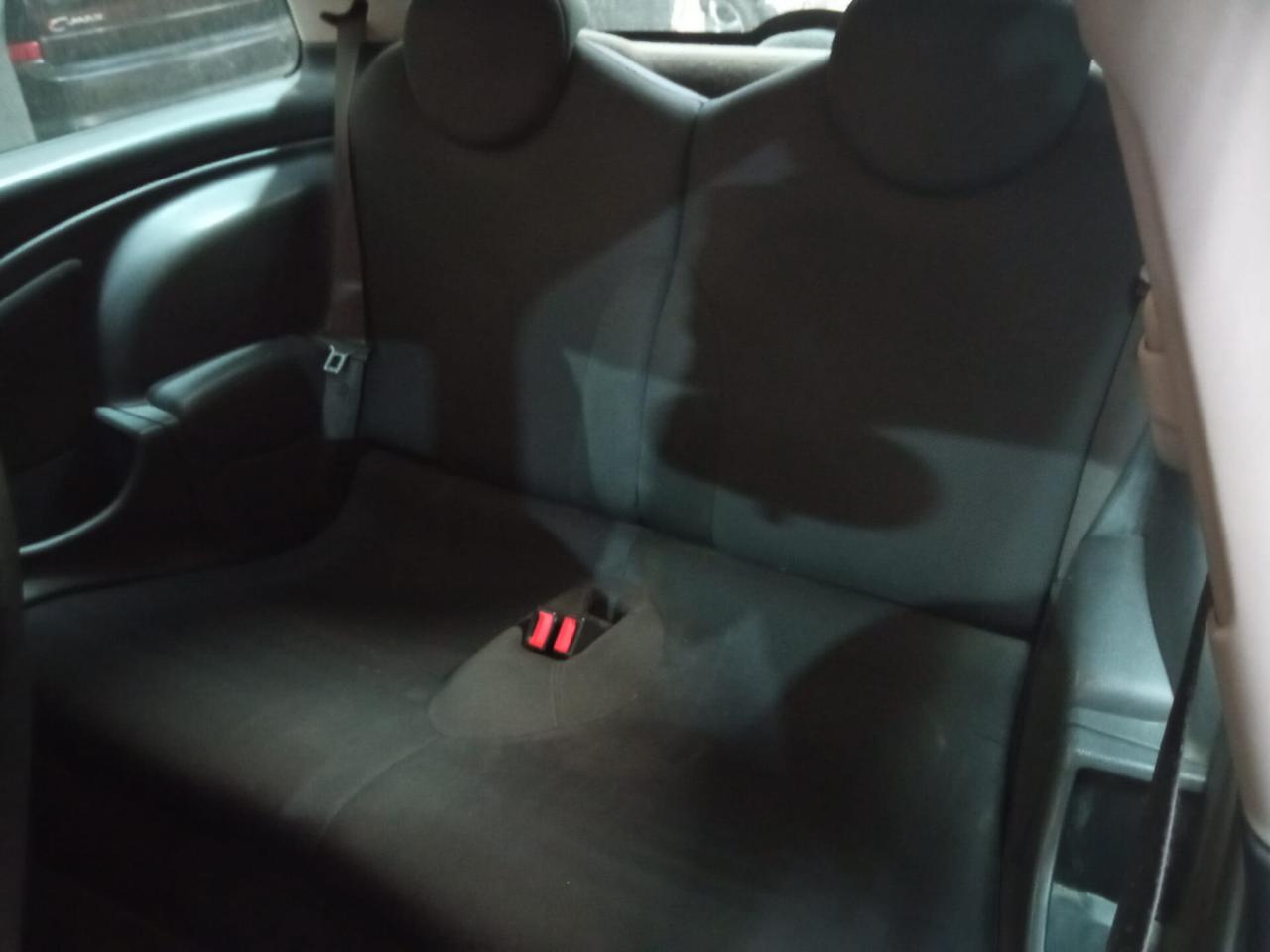 Mini 1.6 16V Cooper 115CV