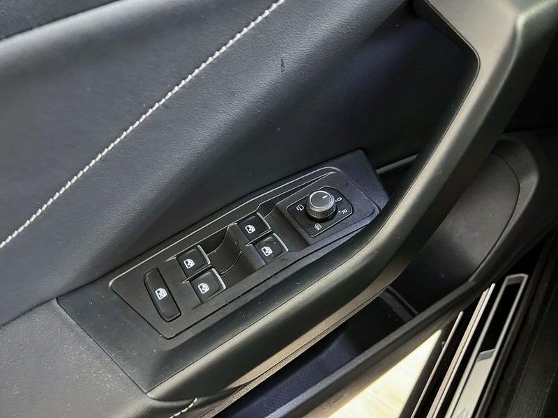 Volkswagen T-Roc T-Roc 2.0 tdi R-Line 150cv dsg