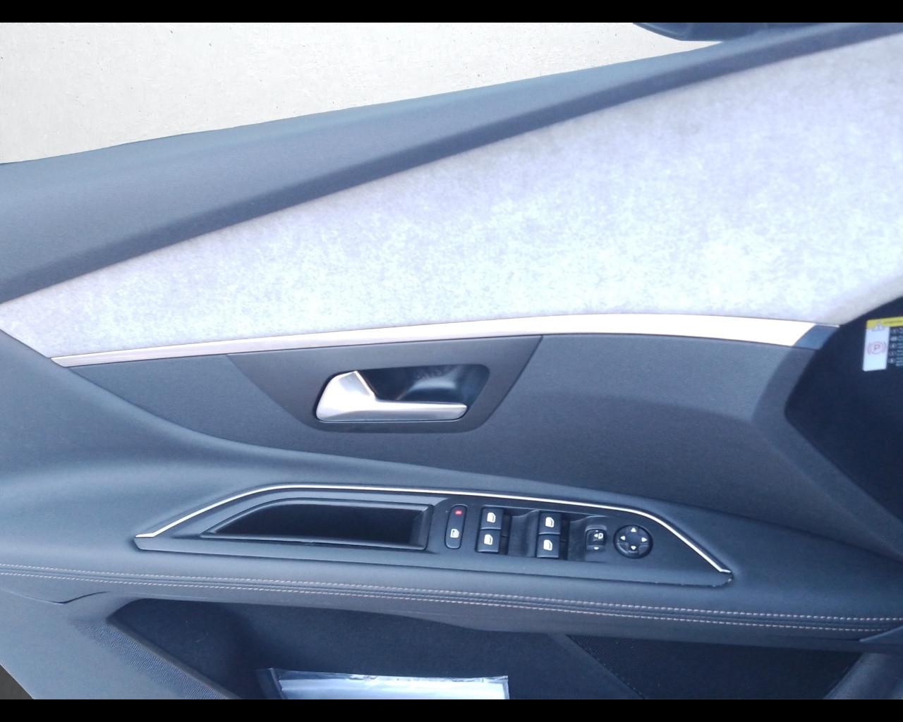 PEUGEOT 3008 2ª serie - 3008 BlueHDi 180 S&S EAT8 GT
