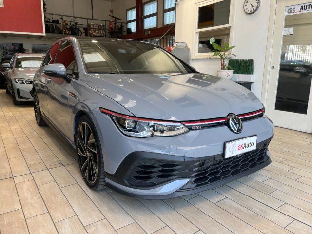VOLKSWAGEN Golf GTI CLUB SPORT
