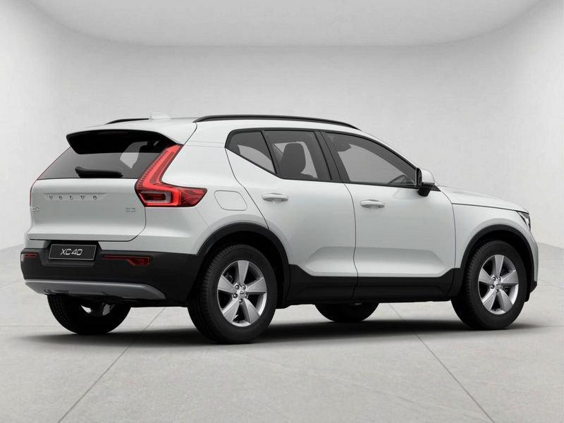 Volvo XC40 B3 Essential 2.0 aut PROMO FINO 30/06